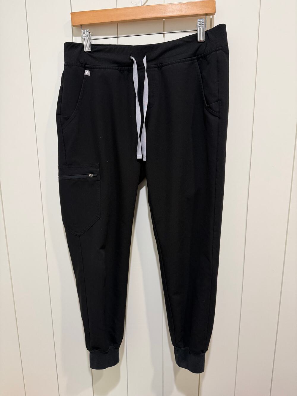 FIGS Zamora Jogger Scrub Pants Women’s Black Size M Petite